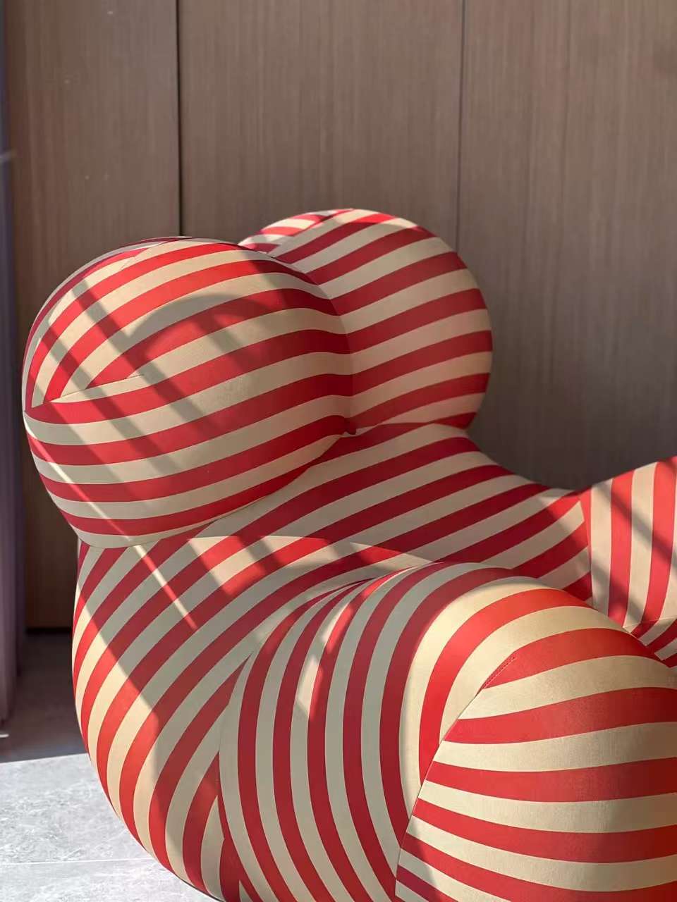 For Lazy People - Mama’s Embrace Recliner Lounge Chair